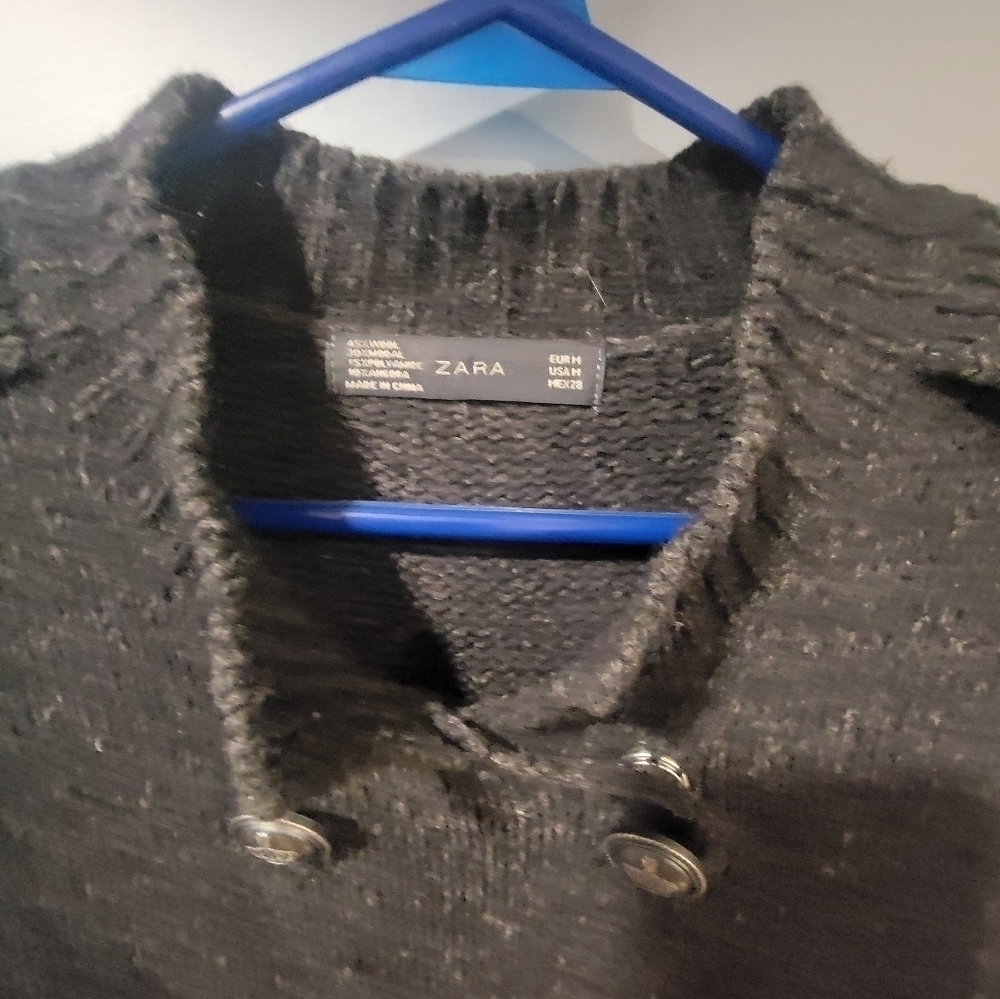 Zara  button up Sweater - Picture 2 of 6